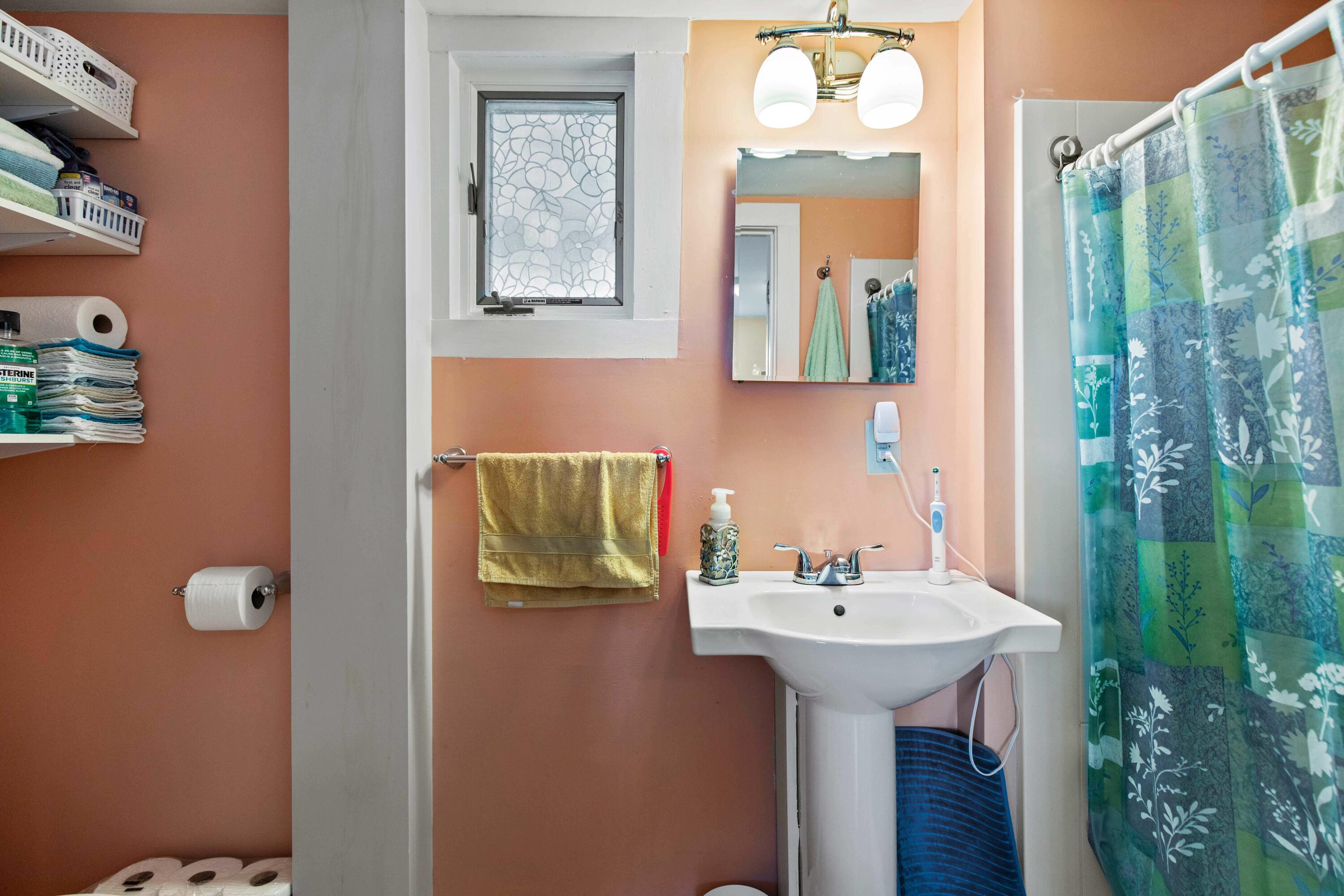 24 Oak Street Brunswick, ME 04011 - Photo 48 of 53 Unit 3 - Bathroom