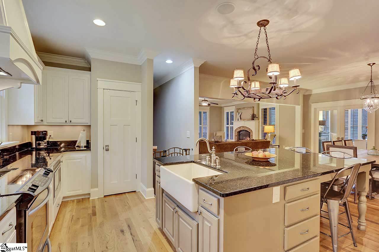 107 South Warwick Road Greenville, SC 29617 - Photo 11 of 34 Gallery Image 11