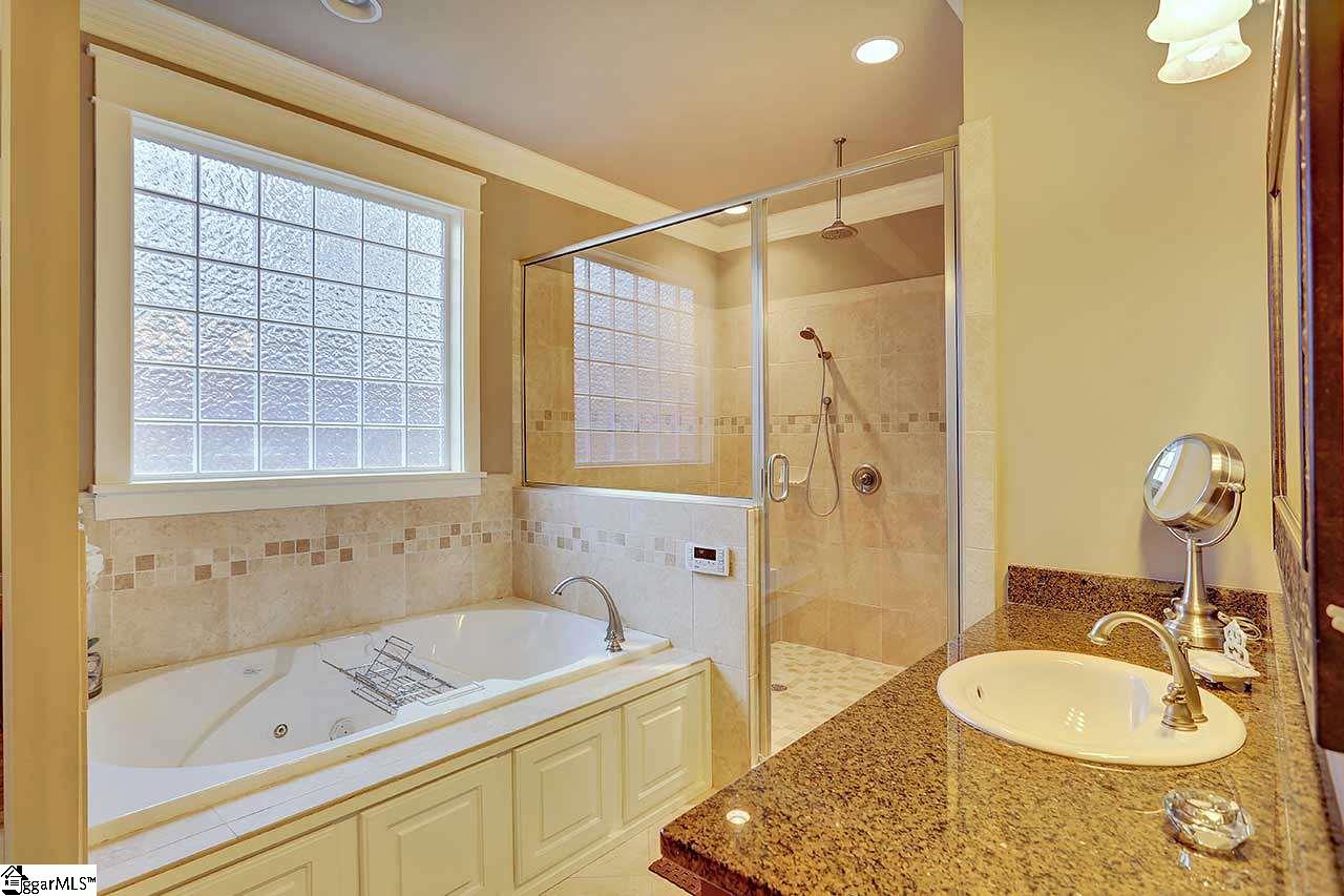 107 South Warwick Road Greenville, SC 29617 - Photo 17 of 34 Gallery Image 17