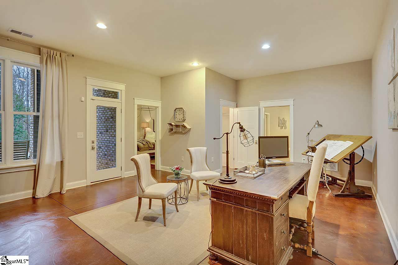 107 South Warwick Road Greenville, SC 29617 - Photo 25 of 34 Gallery Image 25