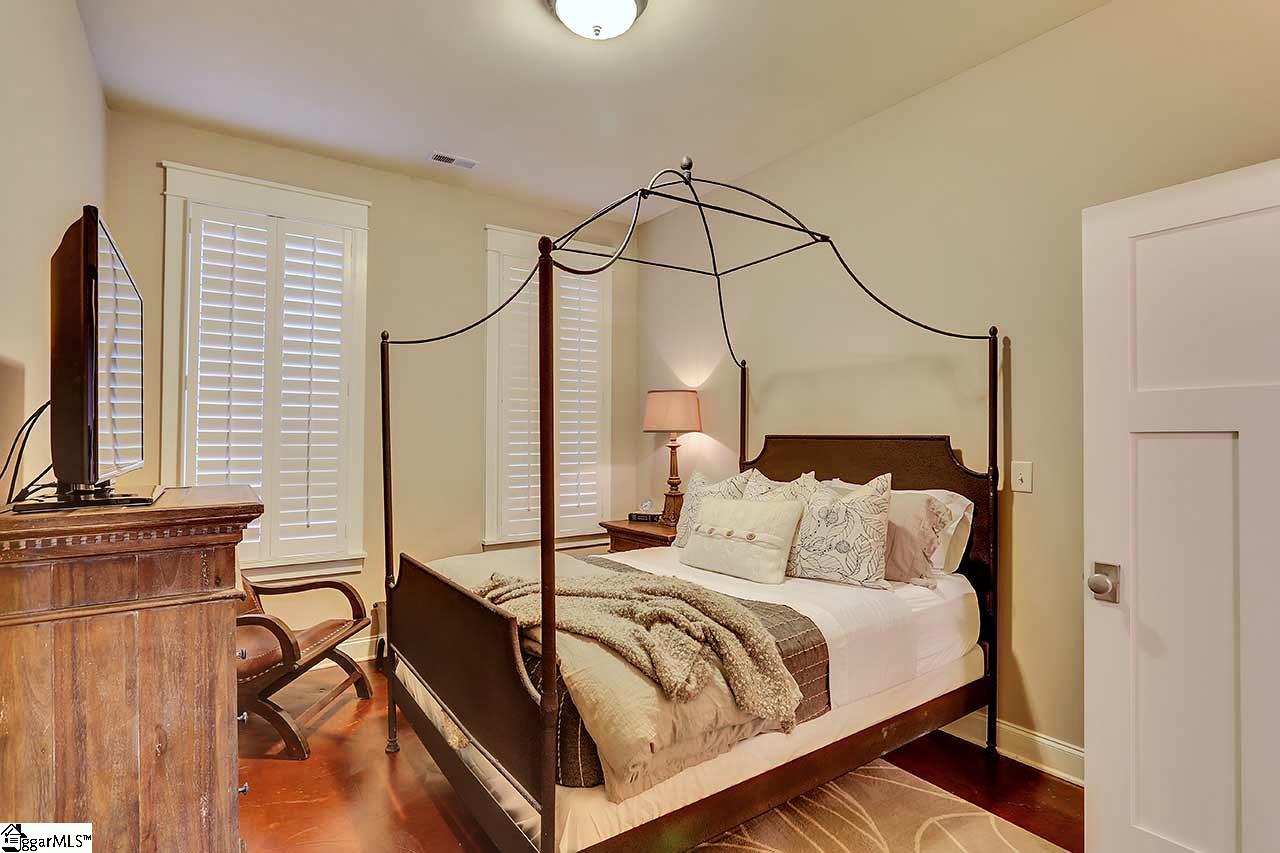 107 South Warwick Road Greenville, SC 29617 - Photo 27 of 34 Gallery Image 27