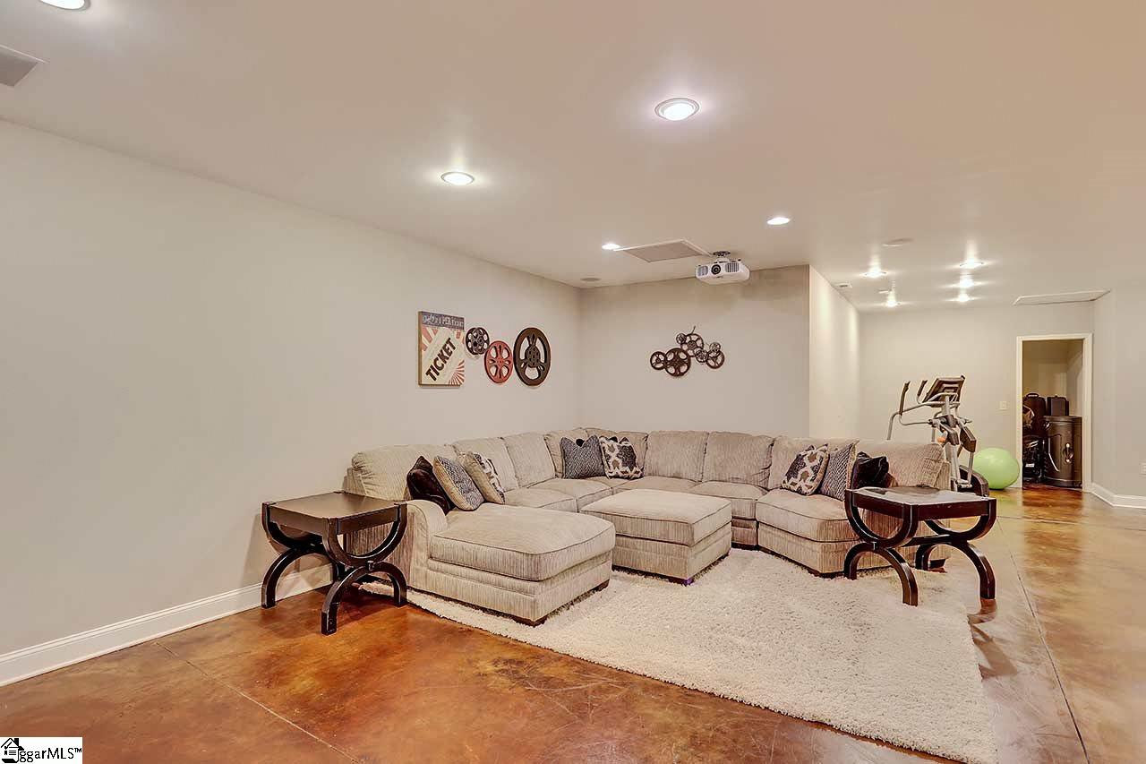 107 South Warwick Road Greenville, SC 29617 - Photo 32 of 34 Gallery Image 32