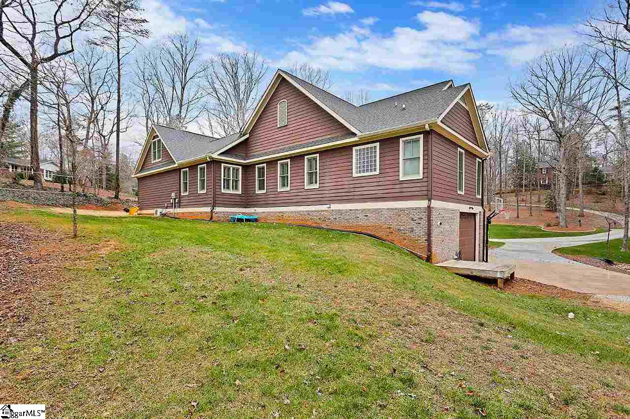 107 South Warwick Road Greenville, SC 29617 - Photo 33 of 34 Gallery Image 33