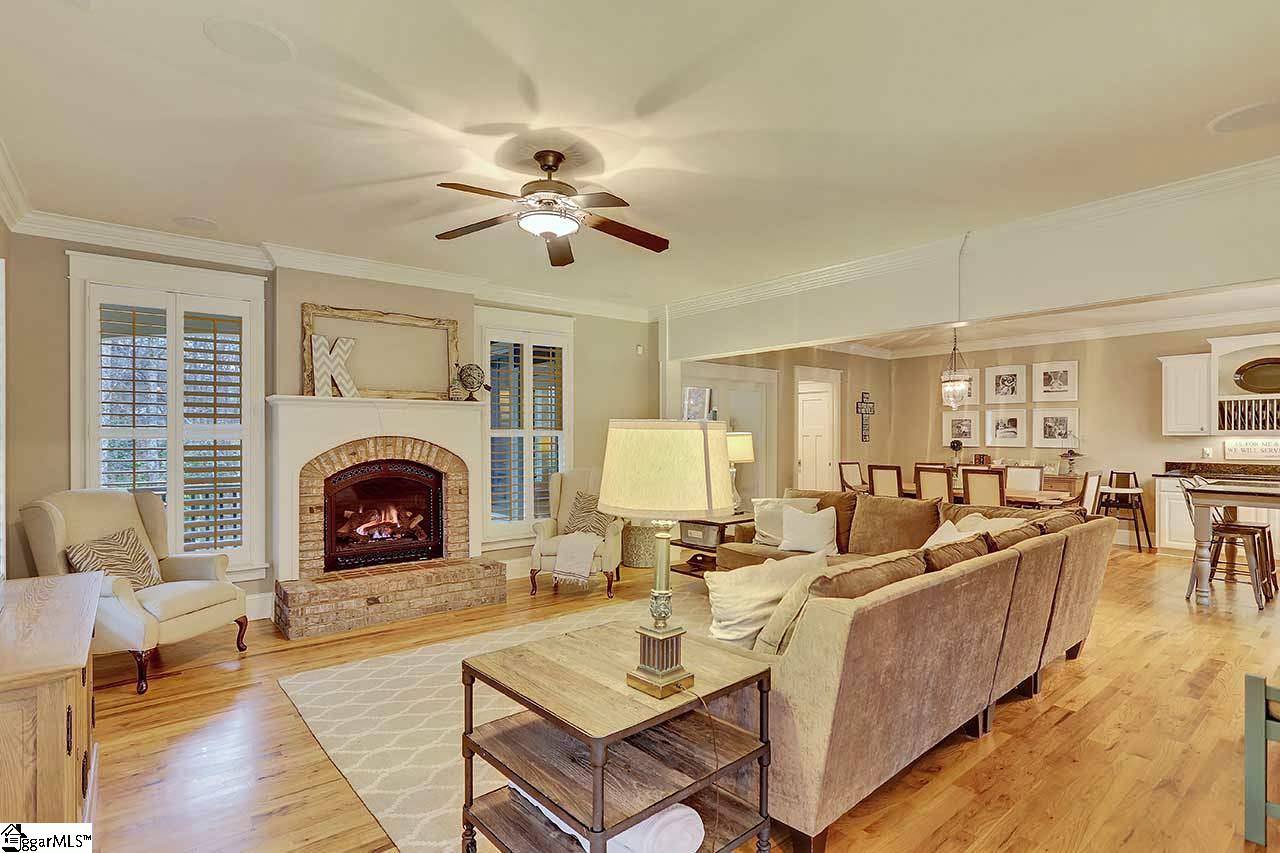 107 South Warwick Road Greenville, SC 29617 - Photo 6 of 34 Gallery Image 6