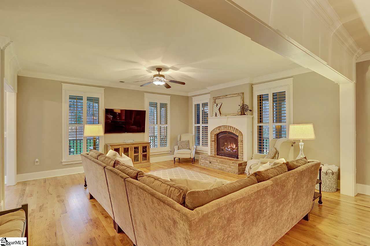 107 South Warwick Road Greenville, SC 29617 - Photo 8 of 34 Gallery Image 8