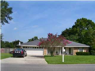 206 South Beau Pre Road Lafayette, LA 70508 - Photo 1 of 12 Primary Photo