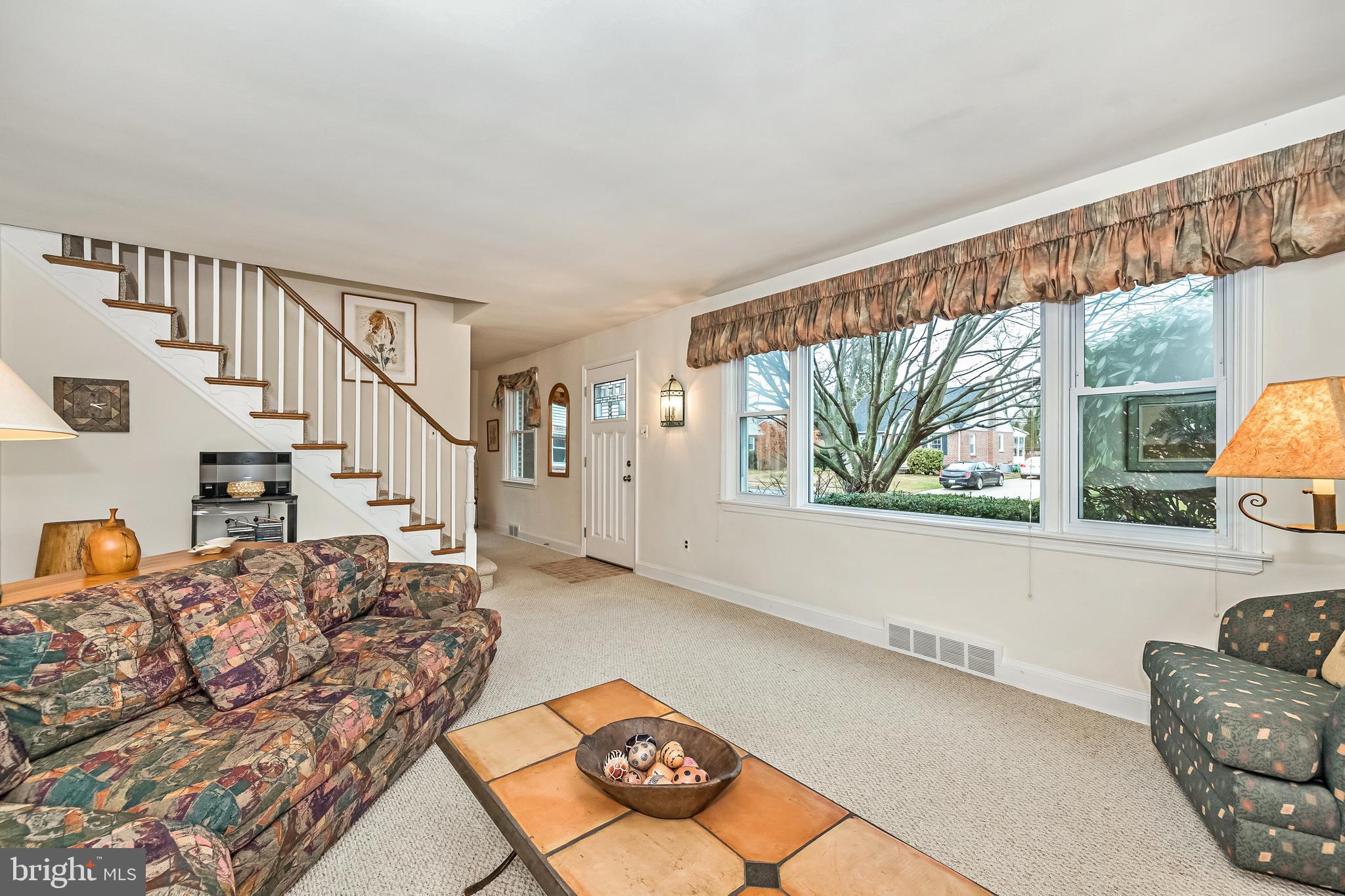 451 Barker Road Springfield, PA 19064 - Photo 4 of 30