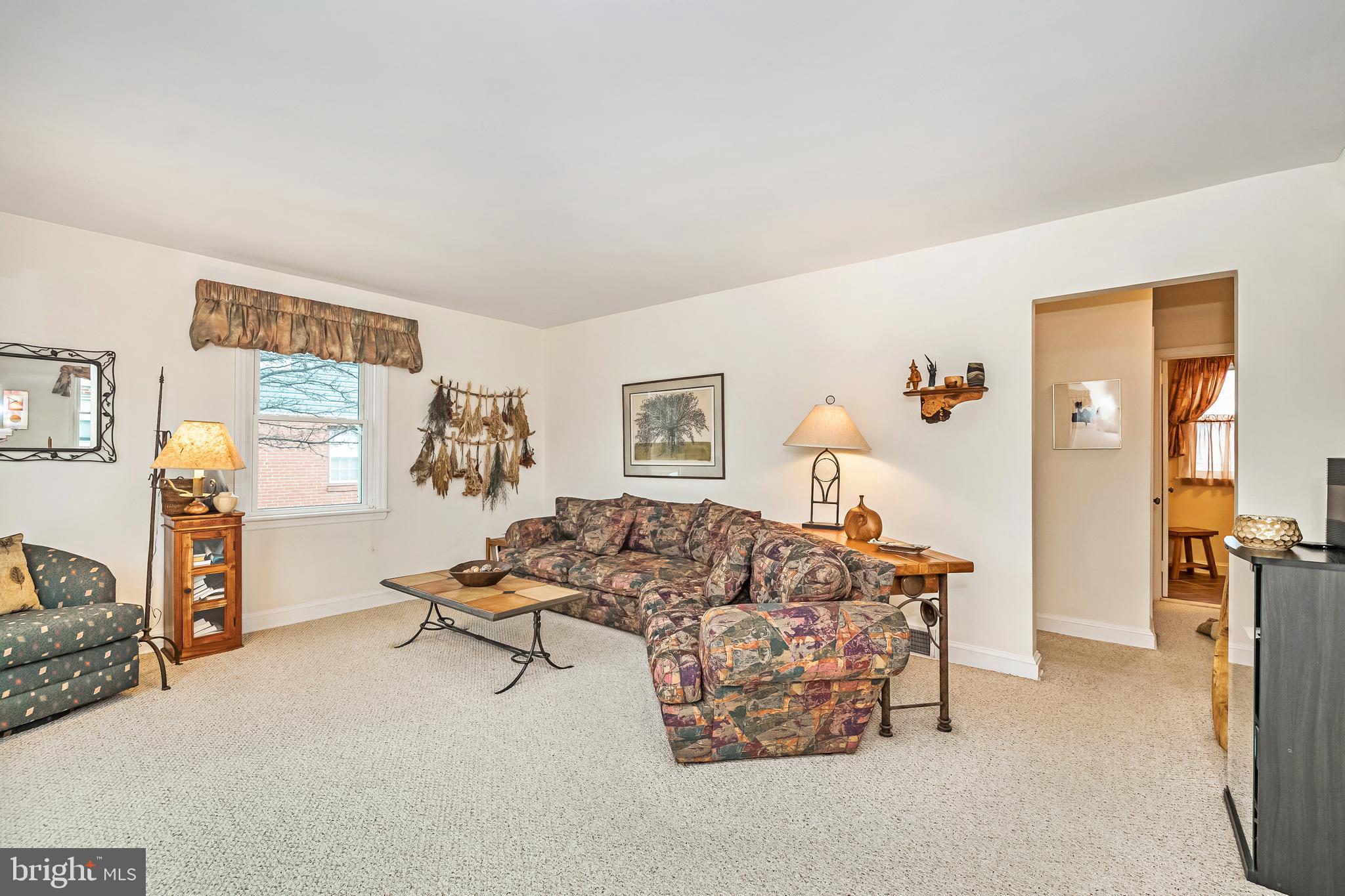 451 Barker Road Springfield, PA 19064 - Photo 5 of 30