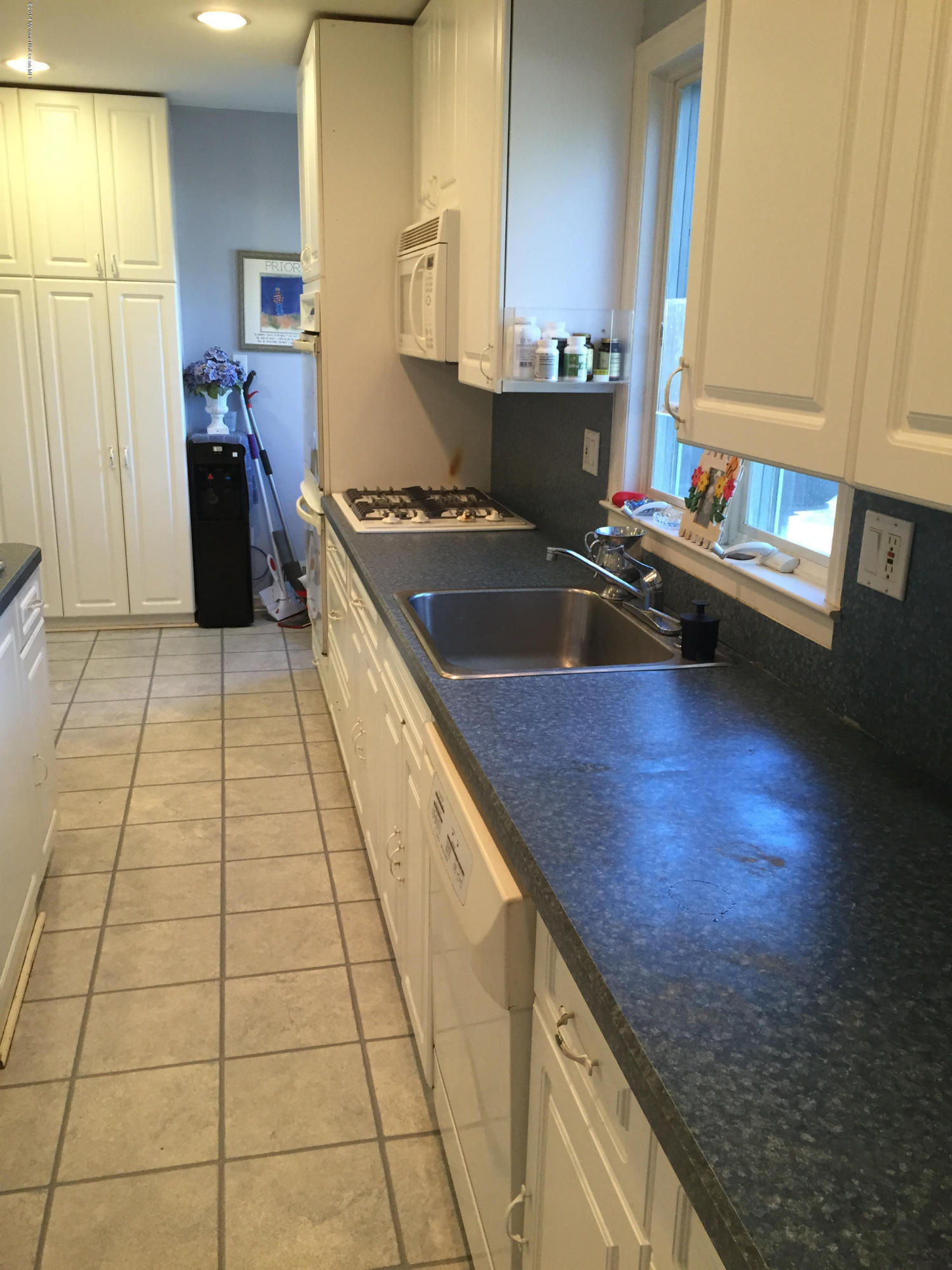 16 Ridge Road West Long Branch, NJ 07764 - Photo 3 of 7 IMG_2502