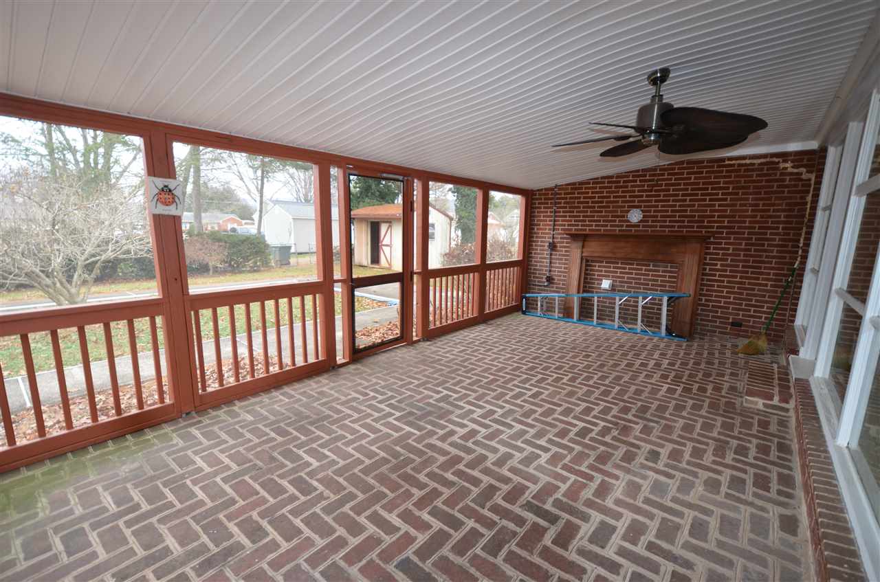 225 Court Road Waynesboro, VA 22980 - Photo 18 of 19 Gallery Image 18