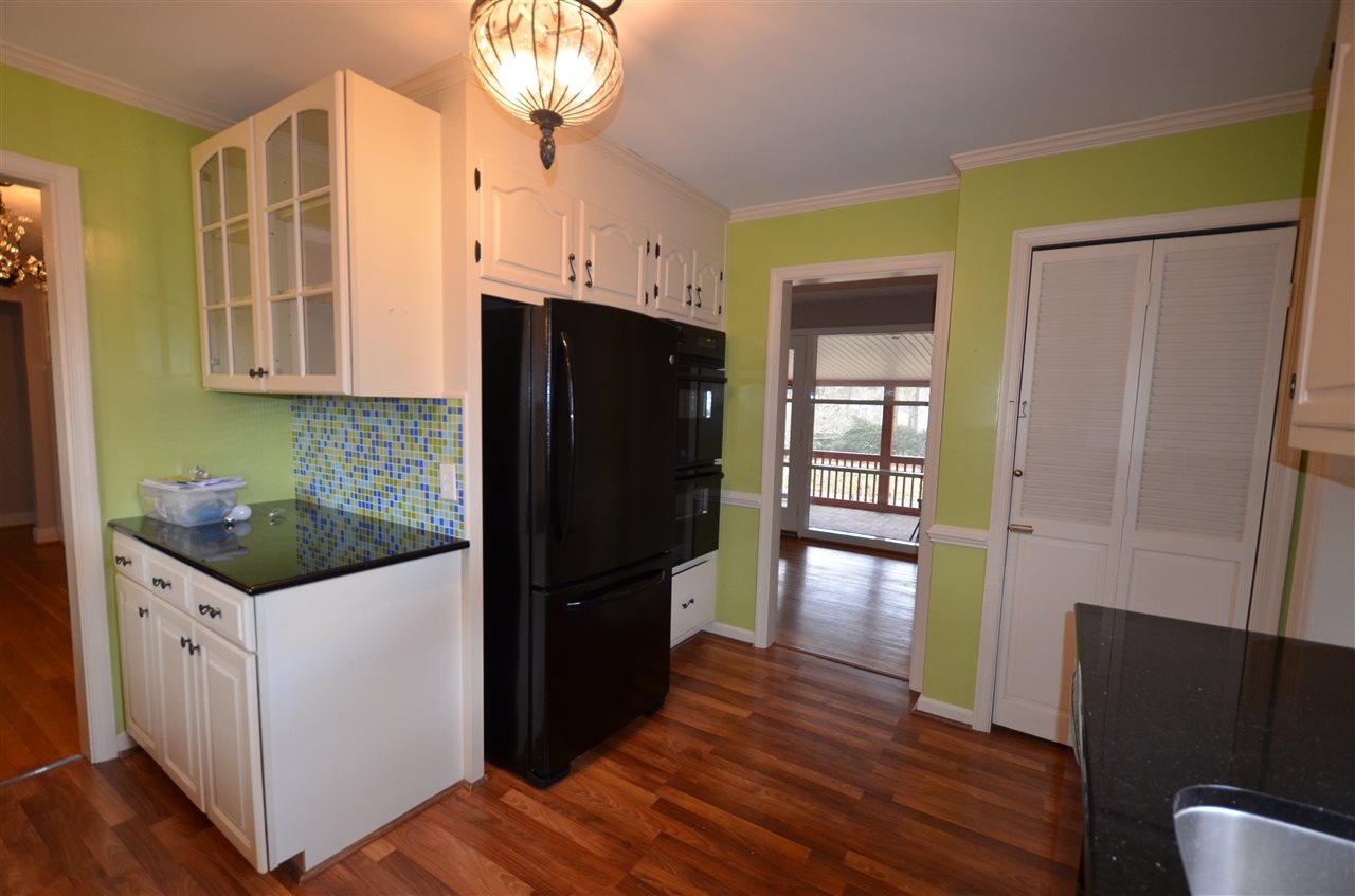 225 Court Road Waynesboro, VA 22980 - Photo 7 of 19 Gallery Image 7
