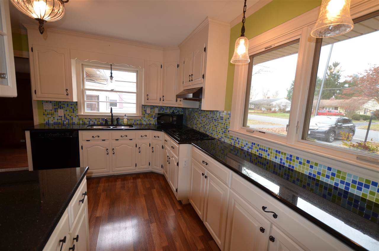 225 Court Road Waynesboro, VA 22980 - Photo 8 of 19 Gallery Image 8