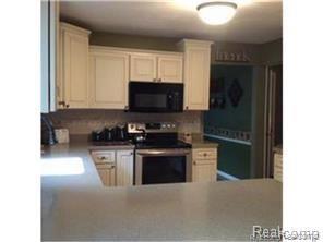 5220 Atlas Road Grand Blanc, MI 48439 - Photo 9 of 33 28.jpg