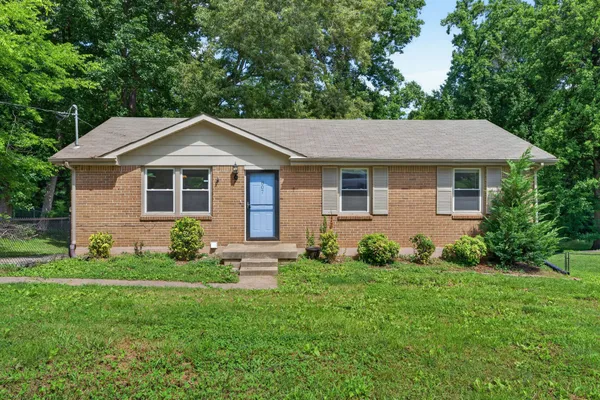 $1,795 | 807 Pollard Road, Clarksville, TN 37042