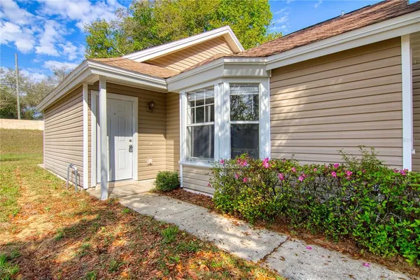 $2,300 | 7613 Pacific Heights Circle, Orlando, FL 32835