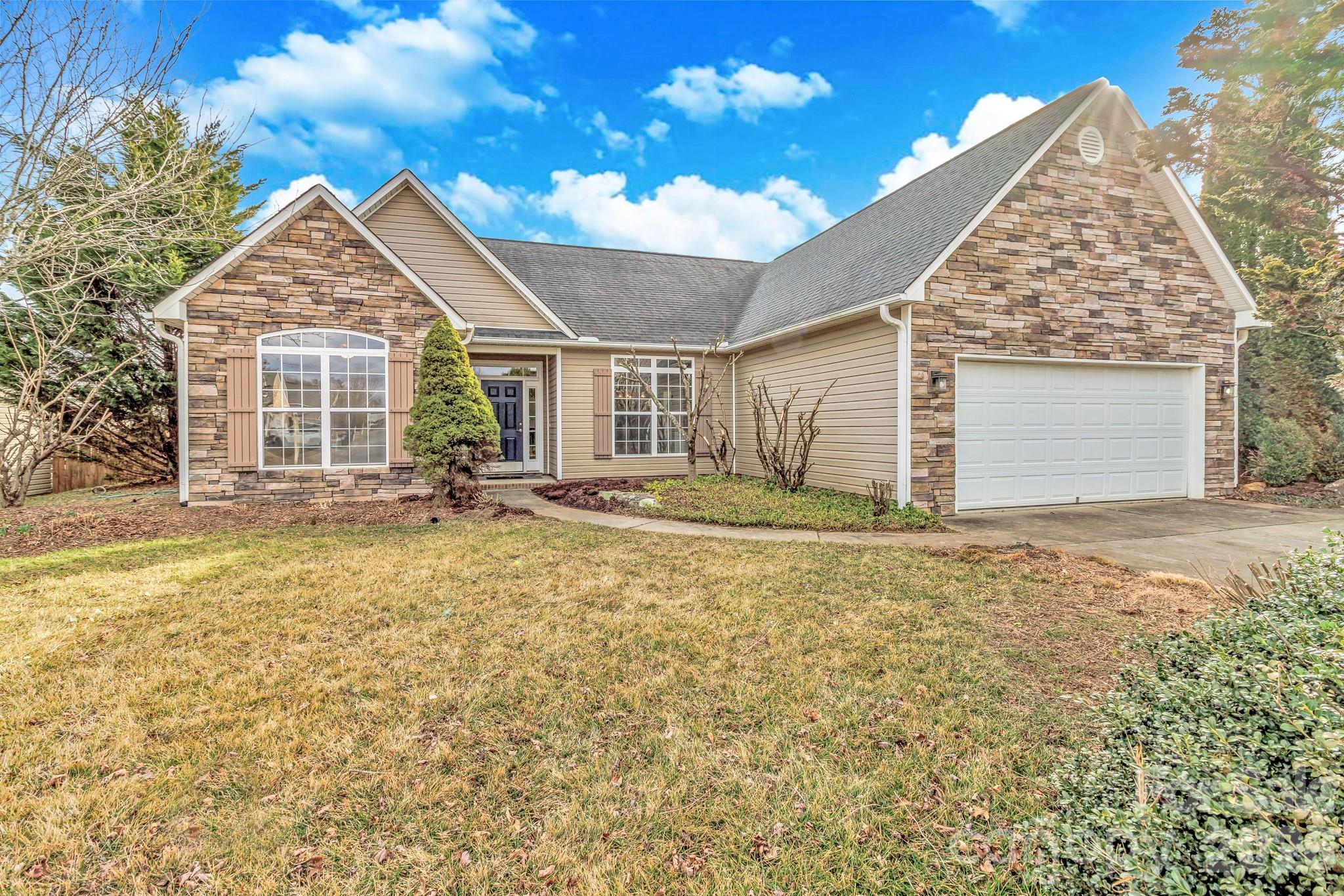 7 West Hiawassee Road Fletcher, NC 28732 - Photo 2 of 40