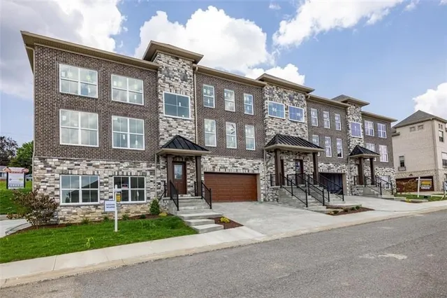 $699,900 | 243 Lucca Lane, Pittsburgh, PA 15241