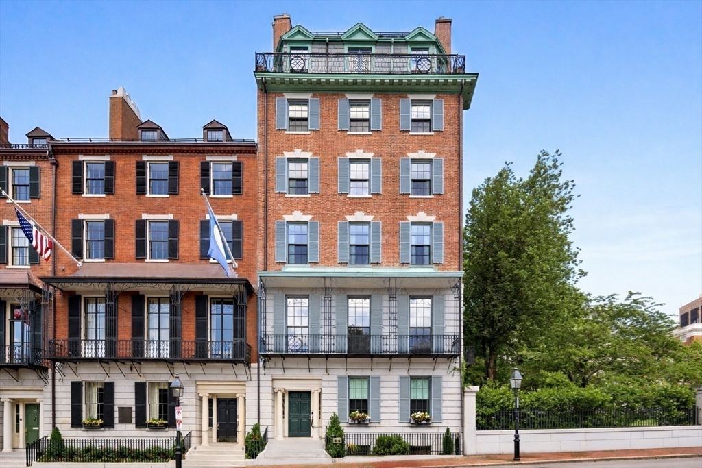 25 Beacon Street, Unit 4 Boston, MA 02108 - Photo 1 of 41