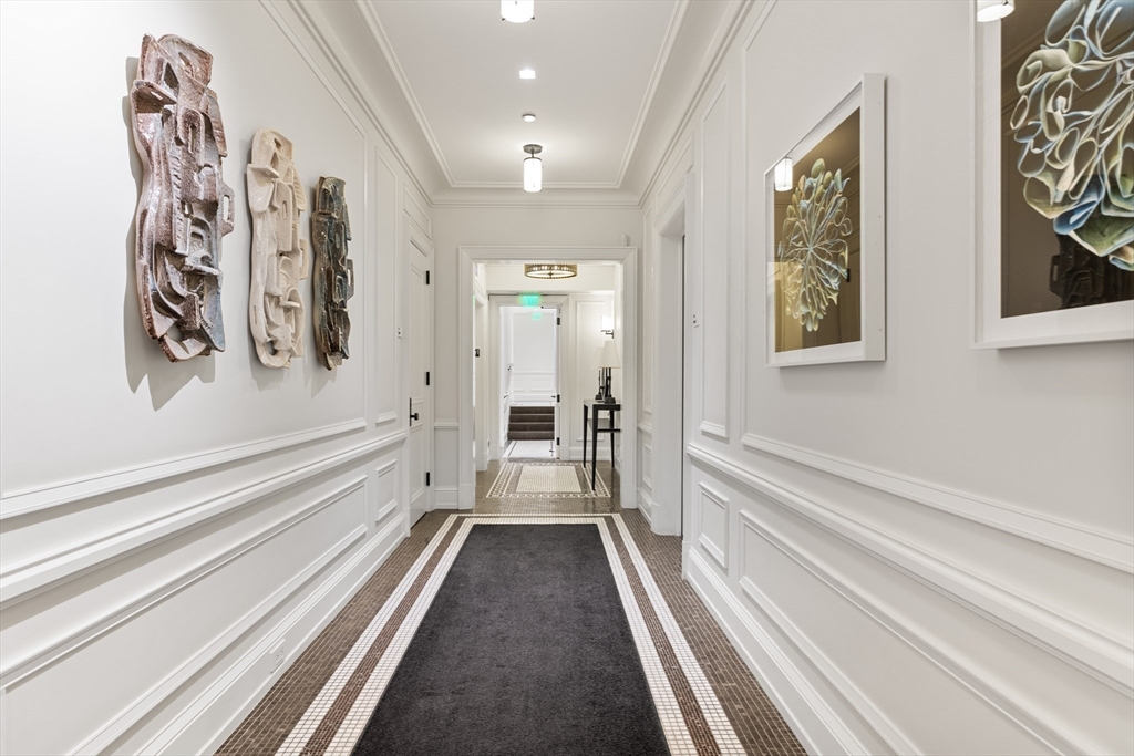 25 Beacon Street, Unit 4 Boston, MA 02108 - Photo 2 of 41 a view of a walk in closet