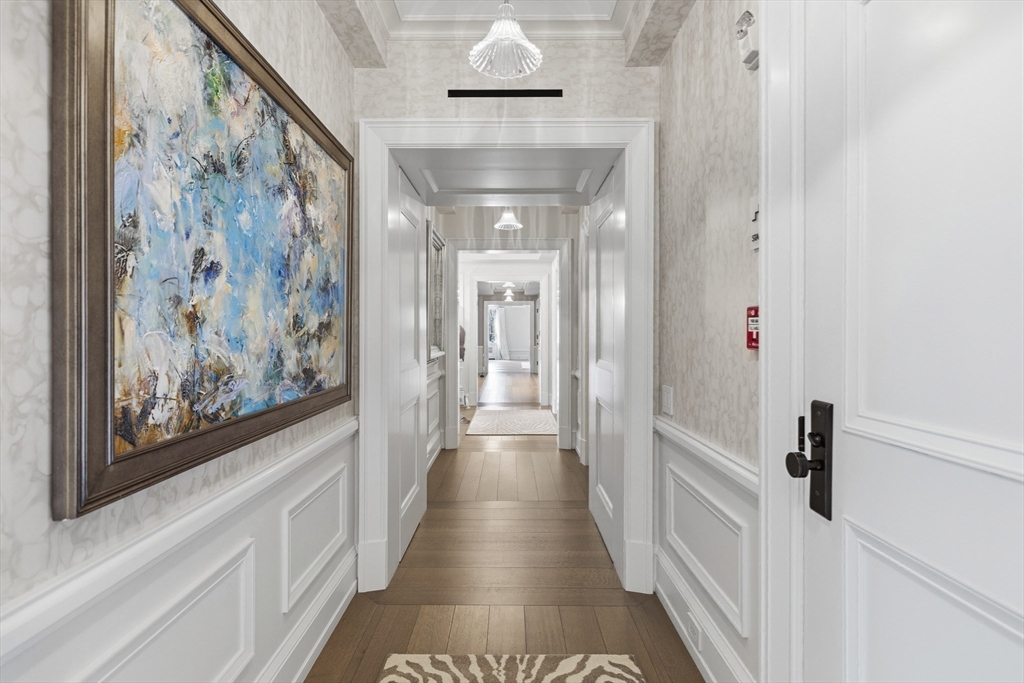 25 Beacon Street, Unit 4 Boston, MA 02108 - Photo 33 of 41
