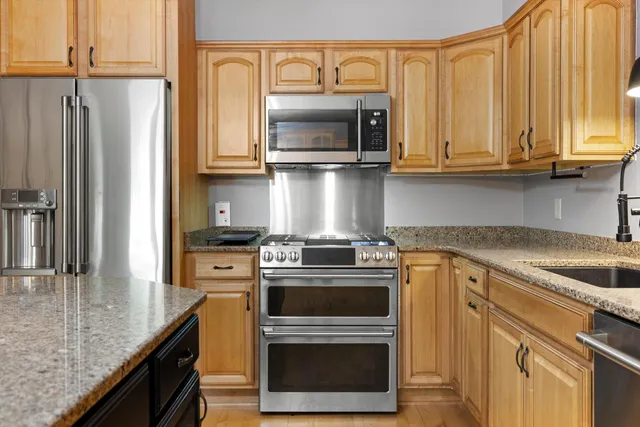 $414,950 | 465 Dena Circle, Racine, WI 53402