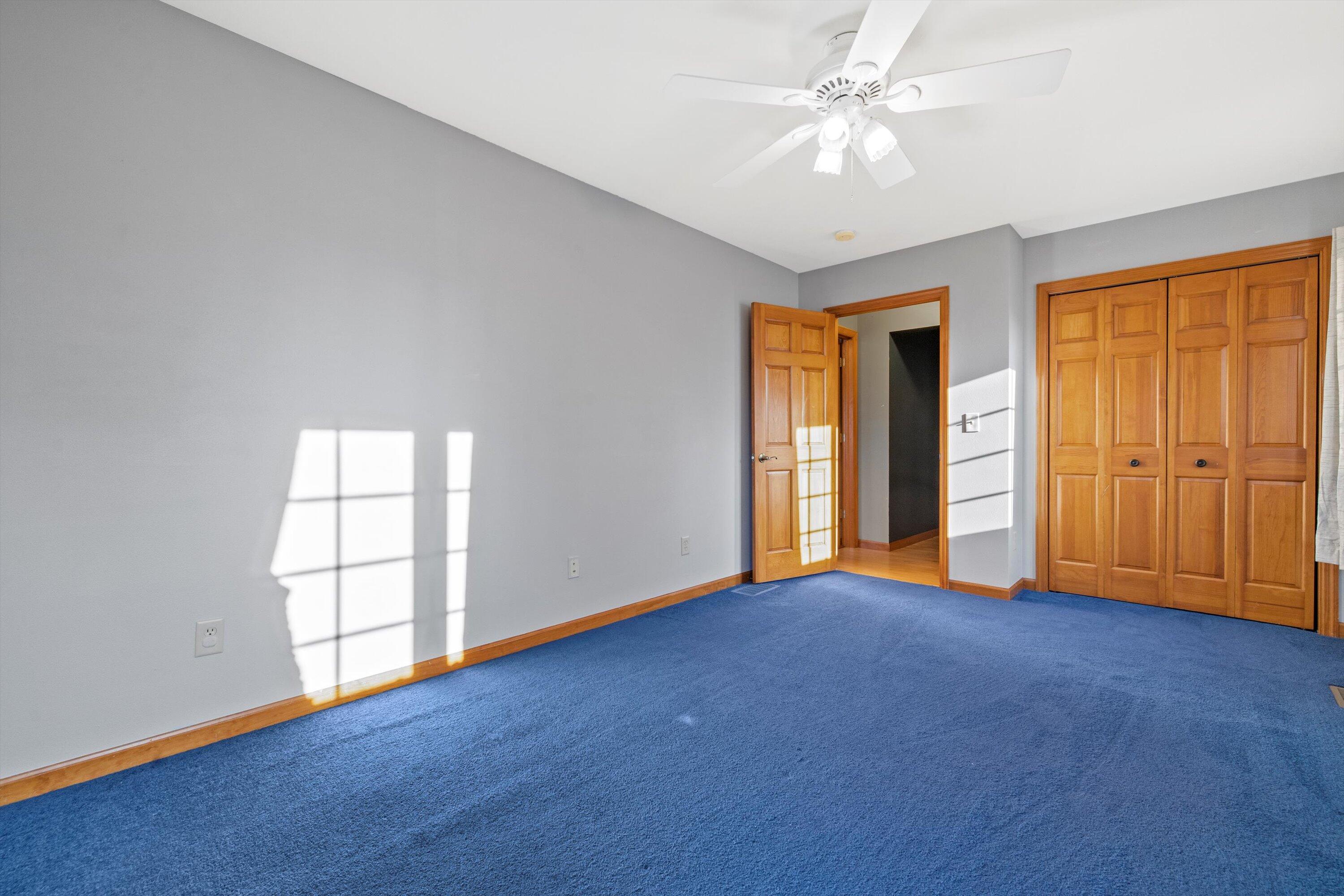 465 Dena Circle Racine, WI 53402 - Photo 25 of 39 Bedroom 3