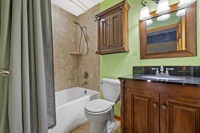 $414,950 | 465 Dena Circle, Racine, WI 53402