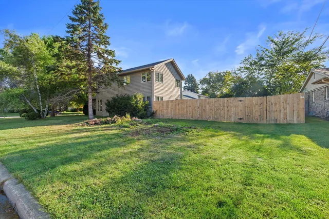 $414,950 | 465 Dena Circle, Racine, WI 53402