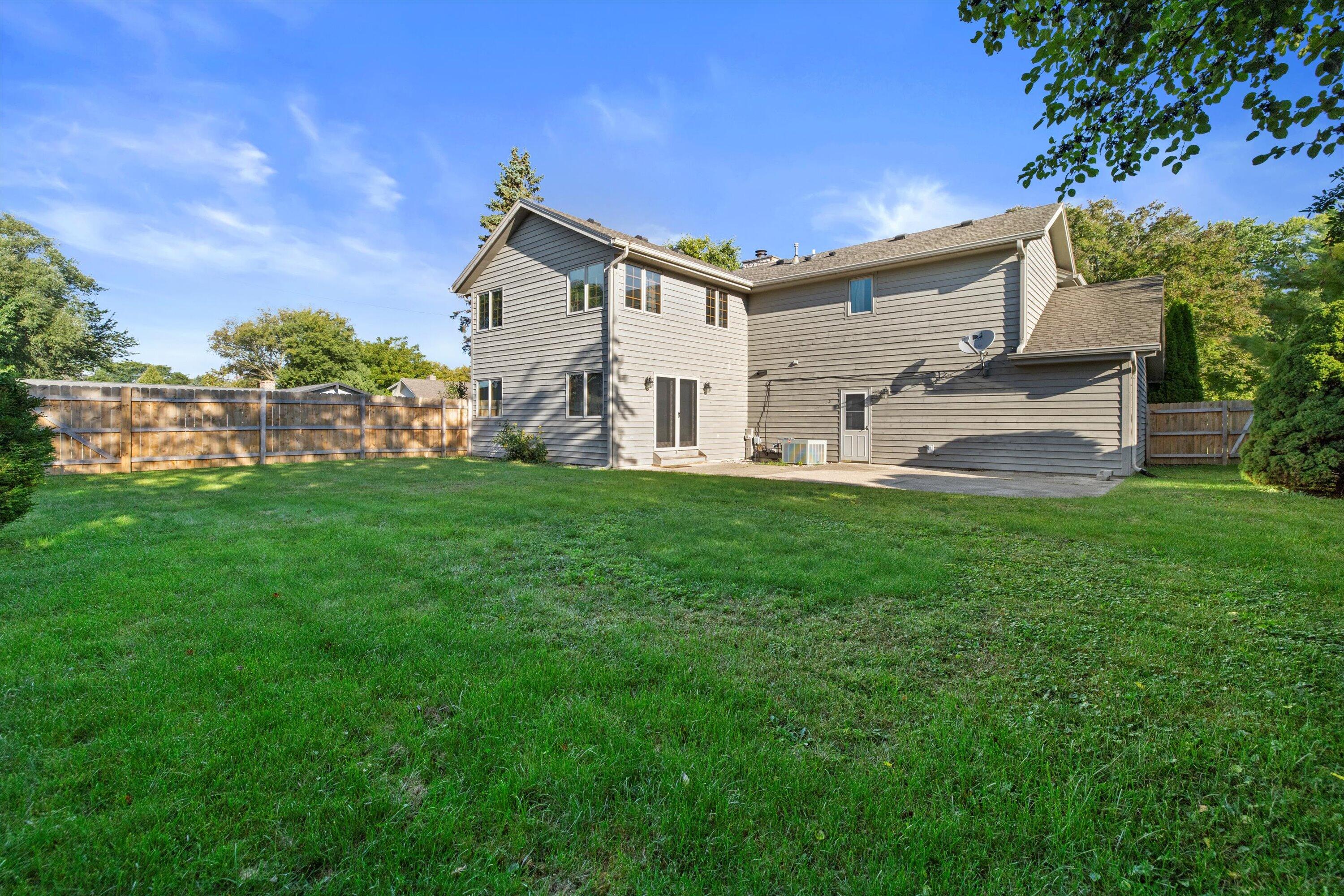 465 Dena Circle Racine, WI 53402 - Photo 36 of 39 Back Yard