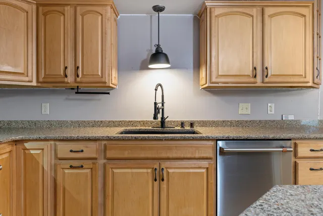 $414,950 | 465 Dena Circle, Racine, WI 53402