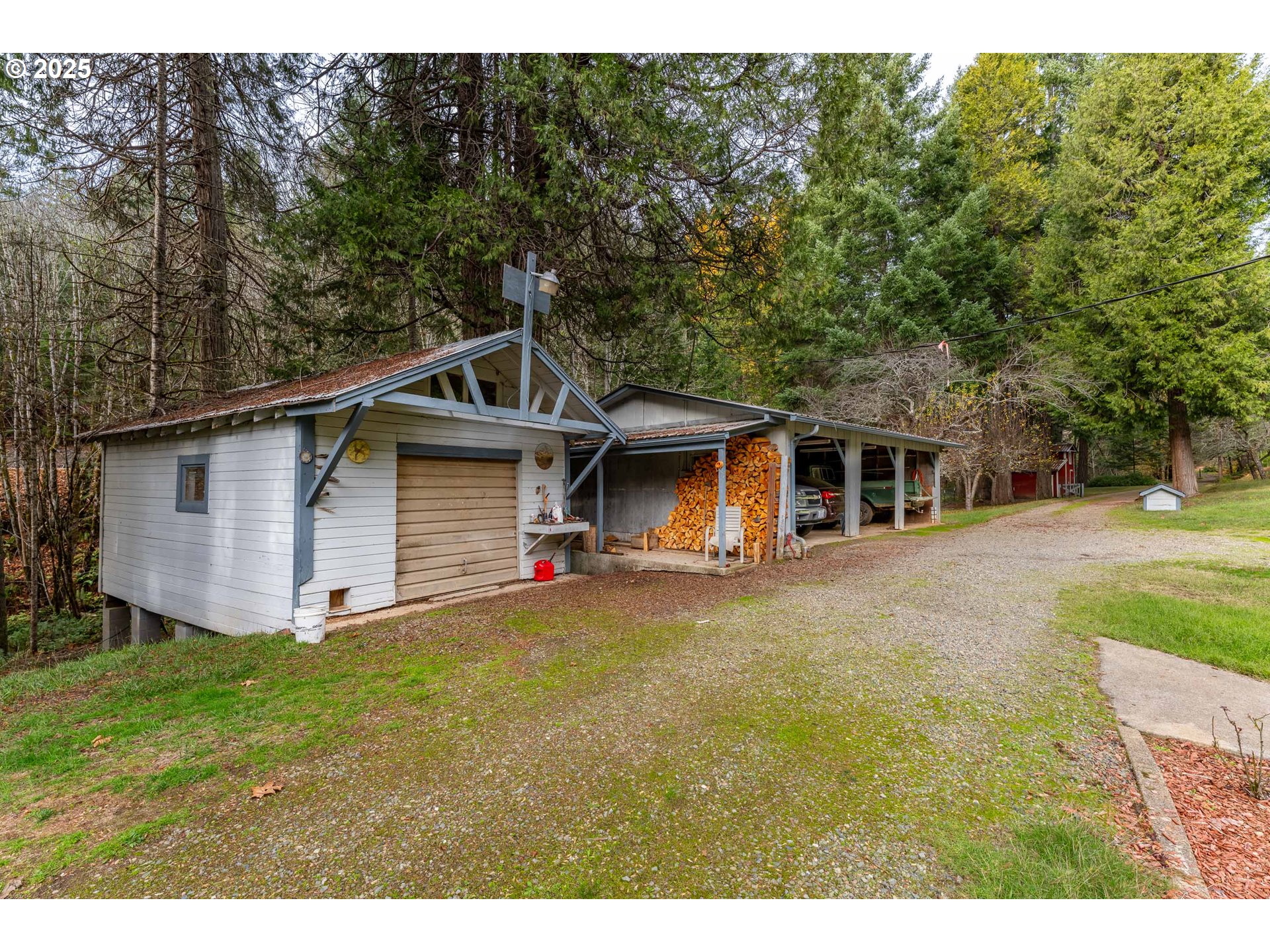 1871 McCullough Creek Road Glendale, OR 97442 - Photo 11 of 48