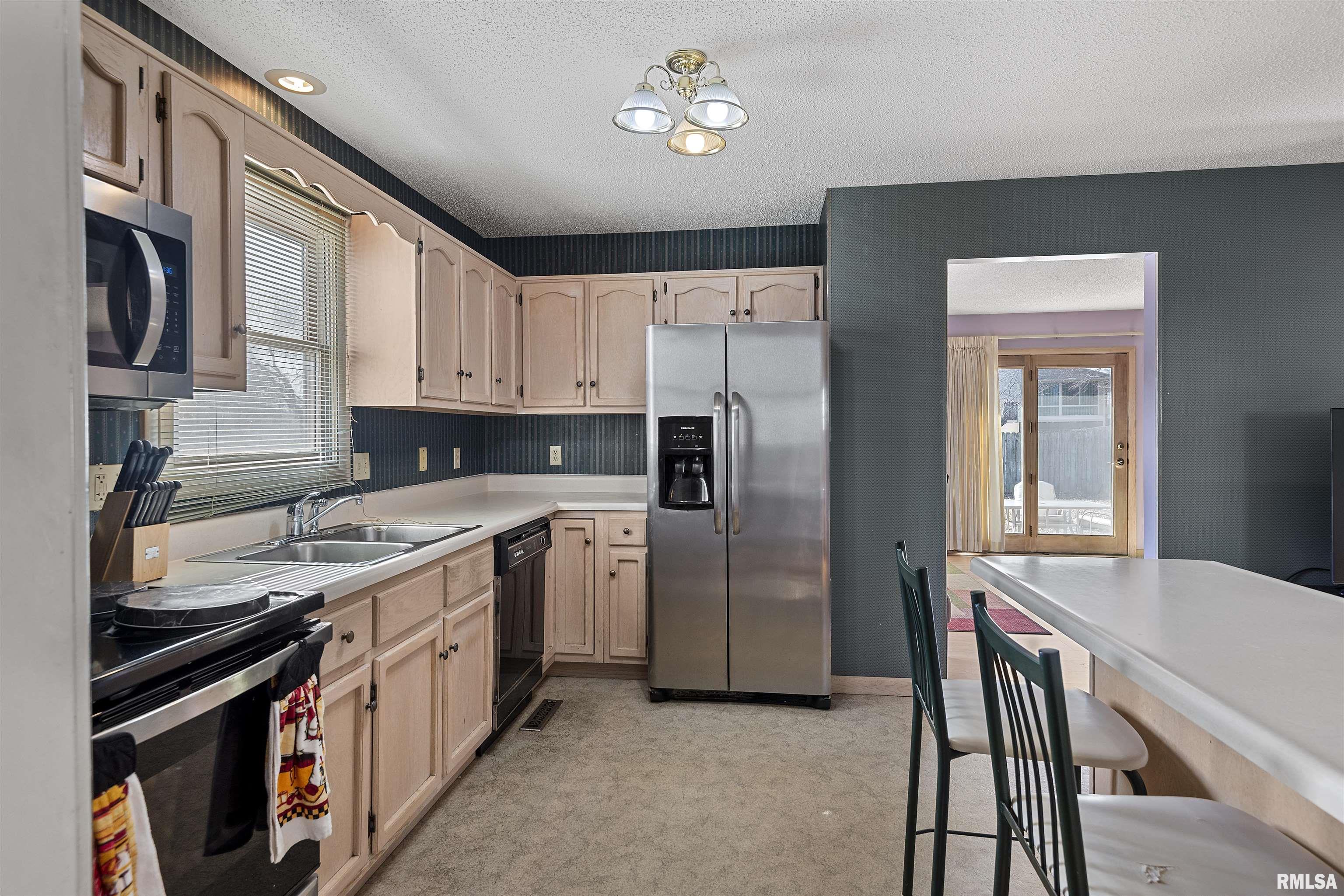 2420 Mayfair Road Springfield, IL 62703 - Photo 14 of 33