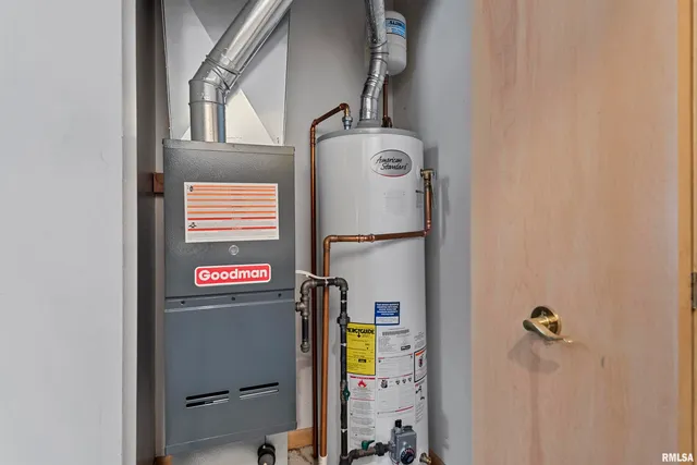 $174,900 | 2420 Mayfair Road, Springfield, IL 62703