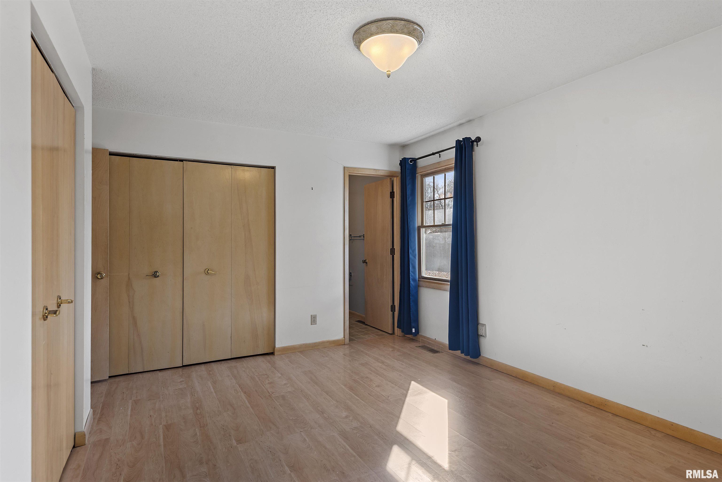 2420 Mayfair Road Springfield, IL 62703 - Photo 23 of 33