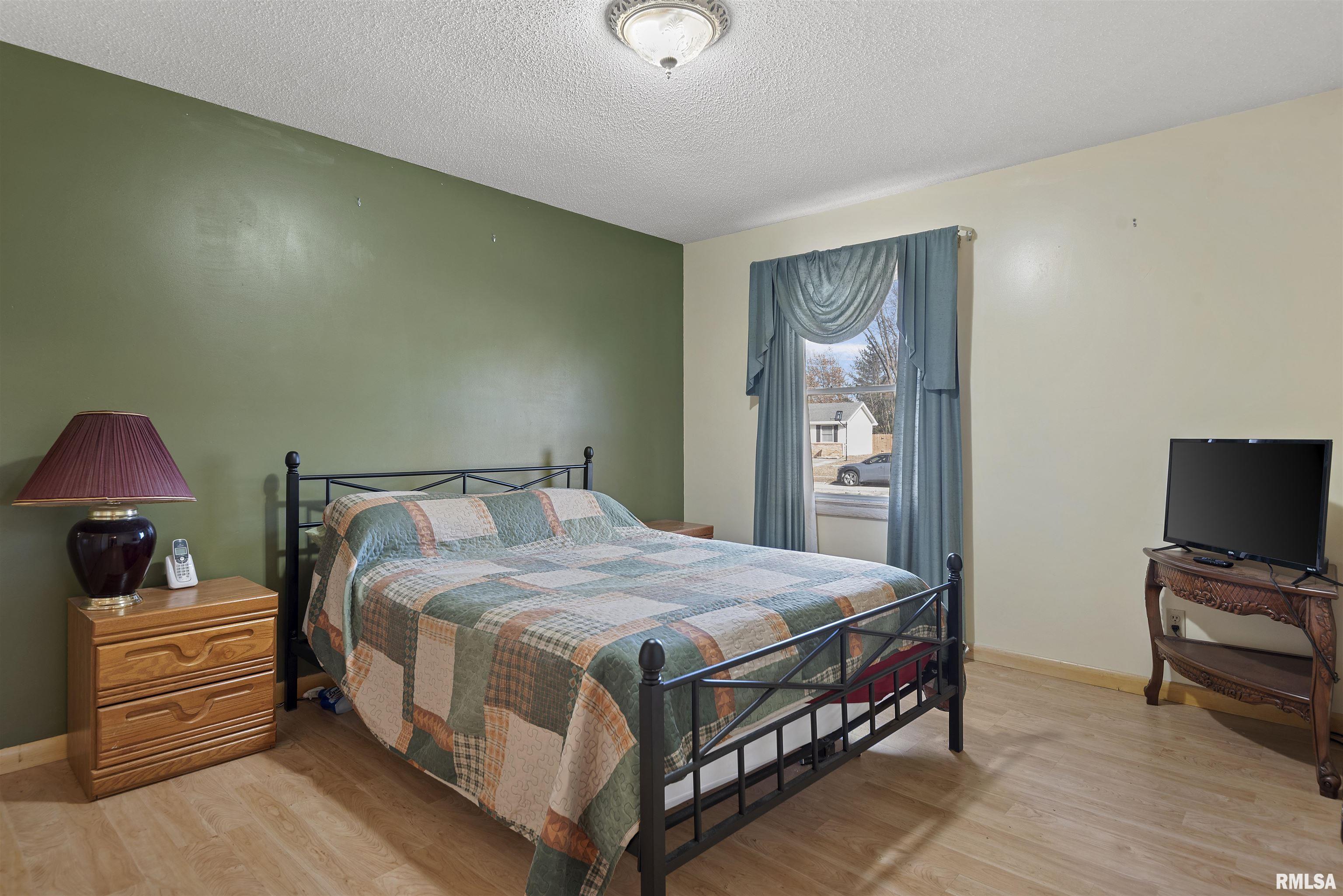 2420 Mayfair Road Springfield, IL 62703 - Photo 26 of 33