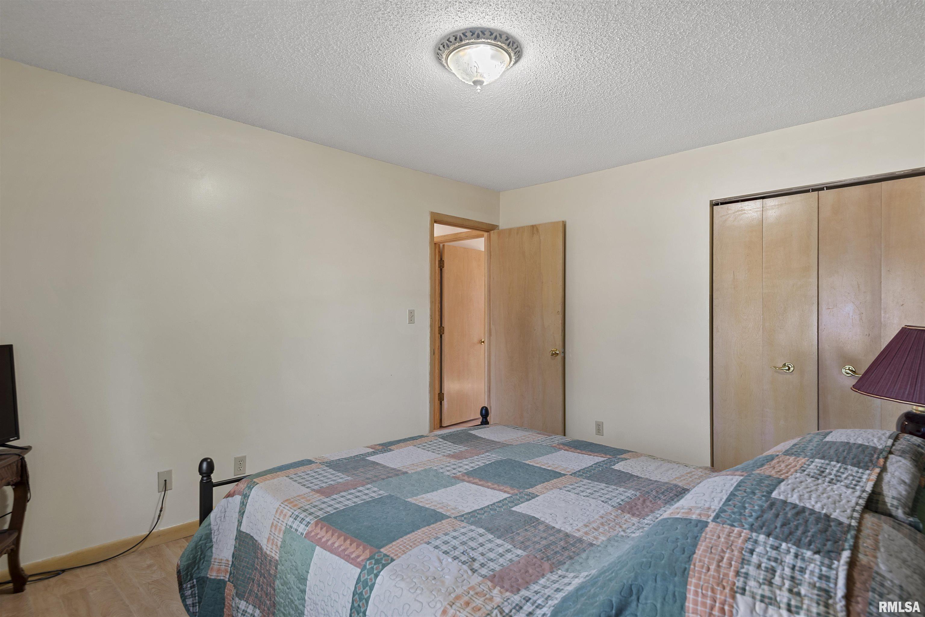 2420 Mayfair Road Springfield, IL 62703 - Photo 27 of 33