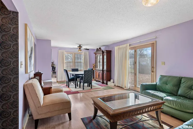 $174,900 | 2420 Mayfair Road, Springfield, IL 62703