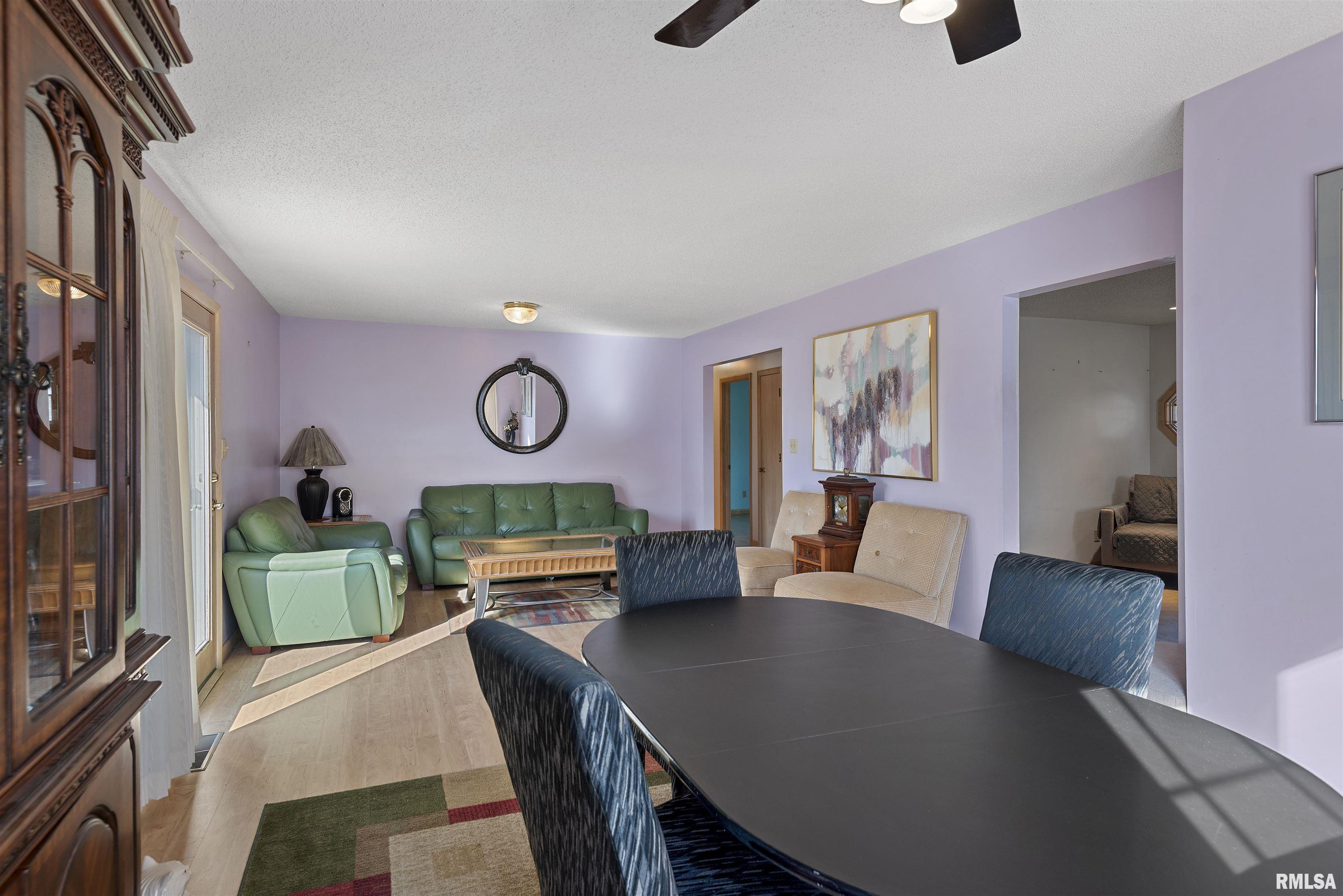 2420 Mayfair Road Springfield, IL 62703 - Photo 10 of 33