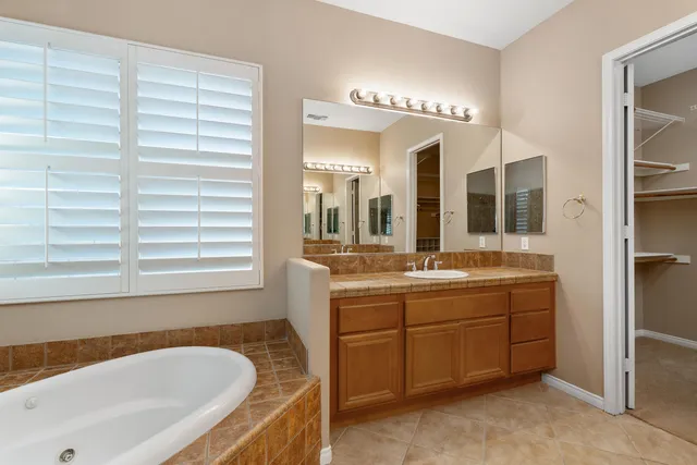 $799,999 | 44865 Via Alondra, La Quinta, CA 92253