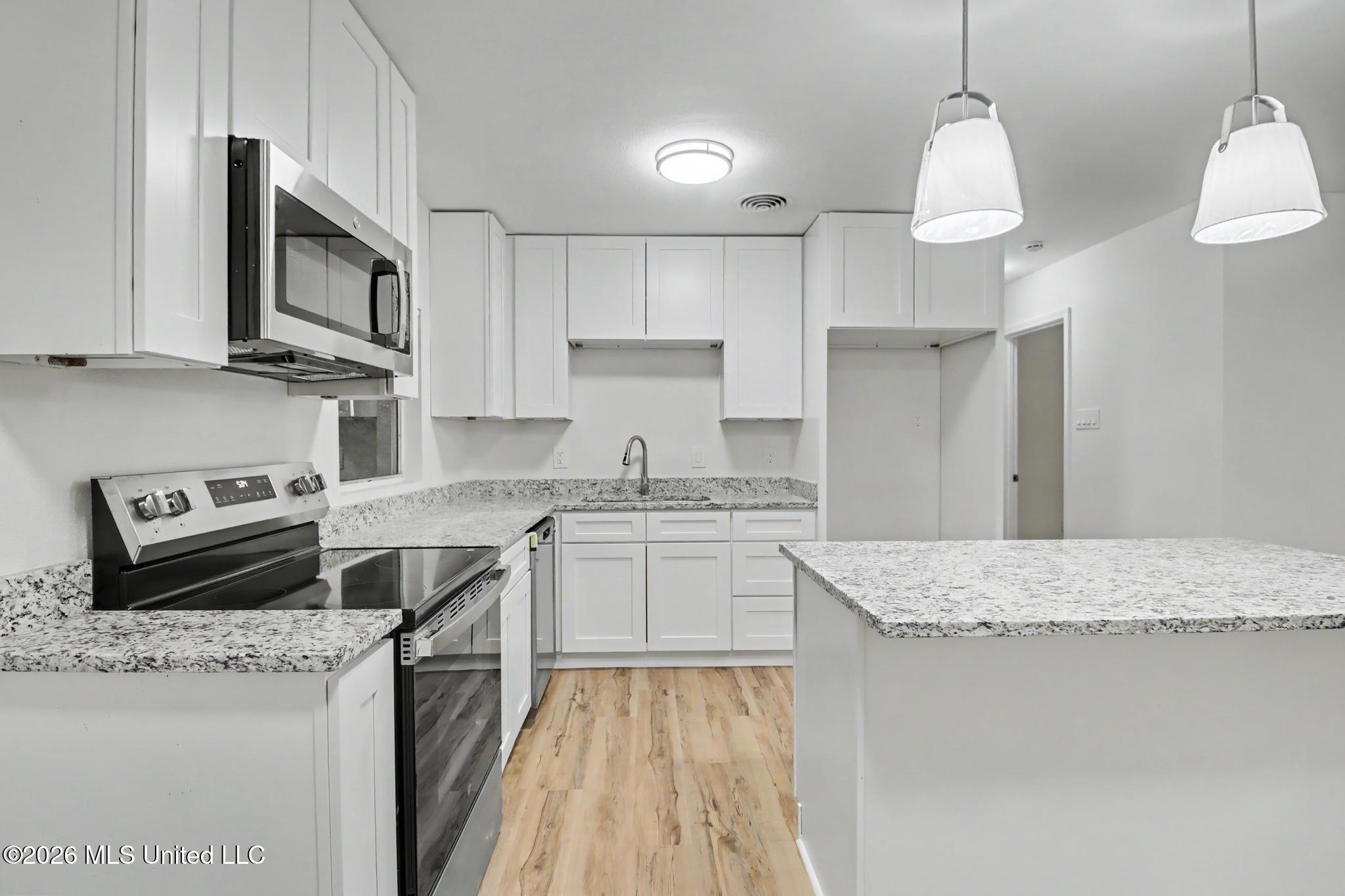 11433 Klein Road Gulfport, MS 39503 - Photo 3 of 17 IMG_6435
