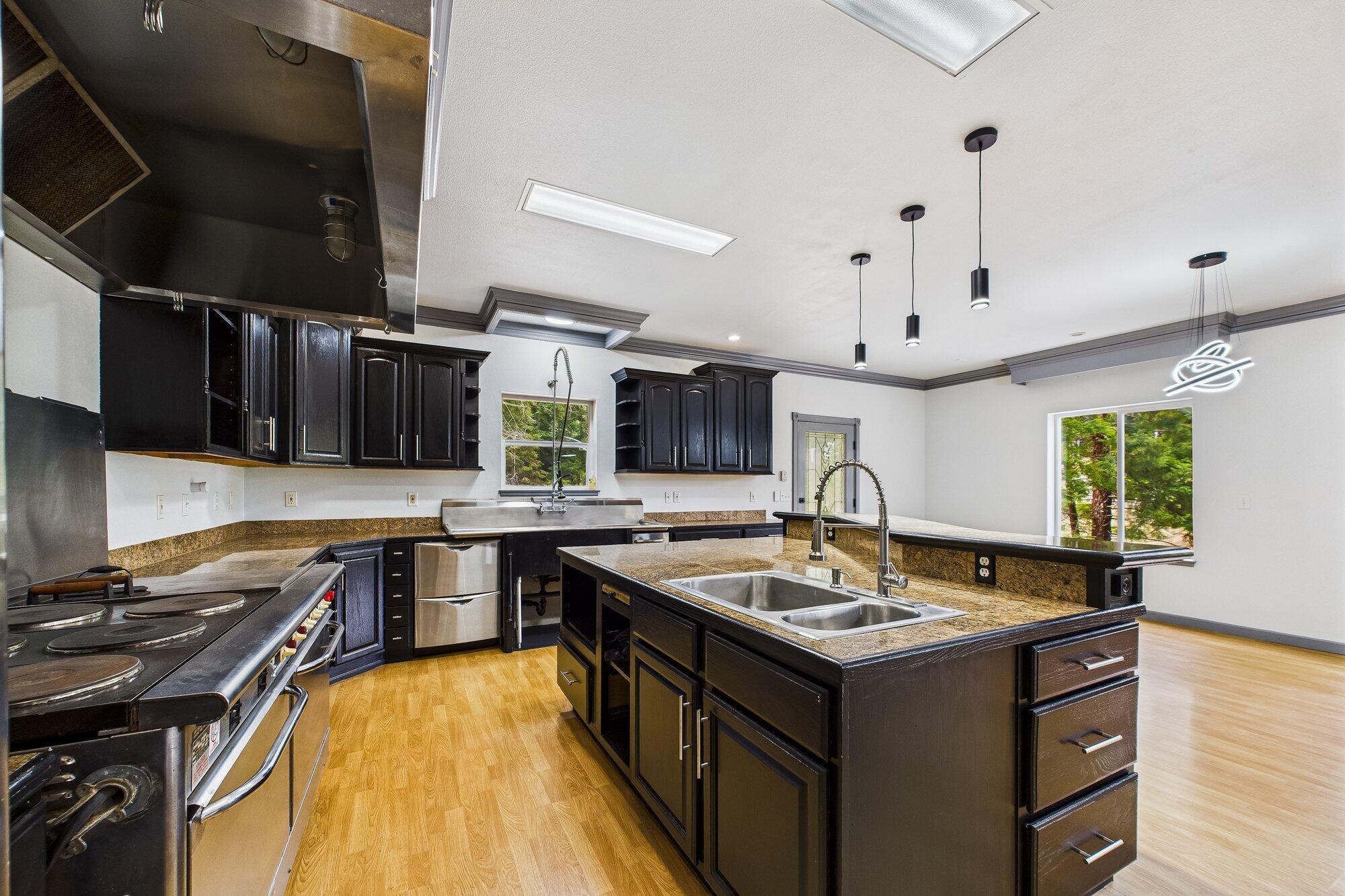 155 Pomeroy Hollow Road Eureka, CA 95503 - Photo 12 of 60