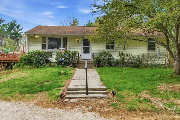 $465,000 | 90 Pulaski Road, Glocester, RI 02814