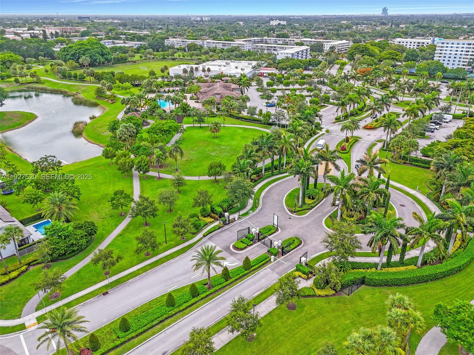 1190 Eucalyptus Drive, Unit 5 Hollywood, FL 33021 - Photo 42 of 42 a view of a city with lush green forest