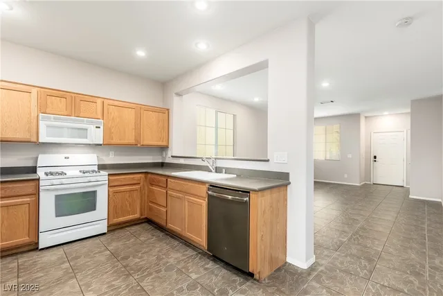 $1,700 | 1274 Willow Village Avenue, Las Vegas, NV 89183