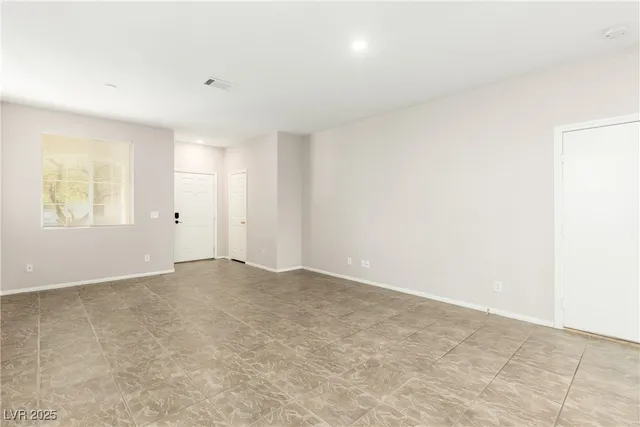 $1,700 | 1274 Willow Village Avenue, Las Vegas, NV 89183