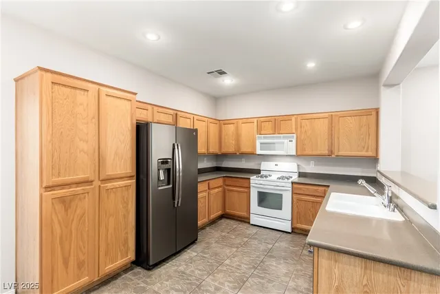 $1,700 | 1274 Willow Village Avenue, Las Vegas, NV 89183