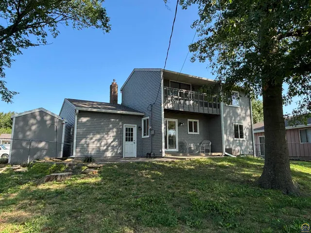 $209,900 | 905 Dove Run, Emporia, KS 66801