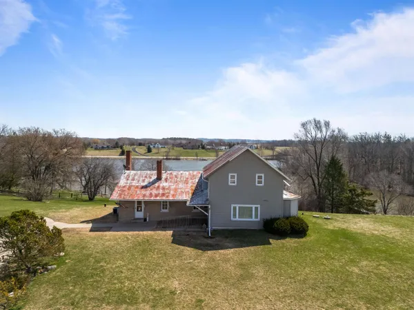 $1,115,000 | 3829 Lost Dauphin Road, De Pere, WI 54115