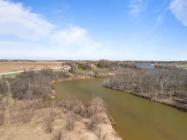 $1,115,000 | 3829 Lost Dauphin Road, De Pere, WI 54115