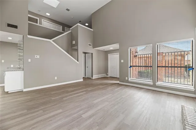 $305,000 | 6205 Bellaire Drive South, Fort Worth, TX 76132